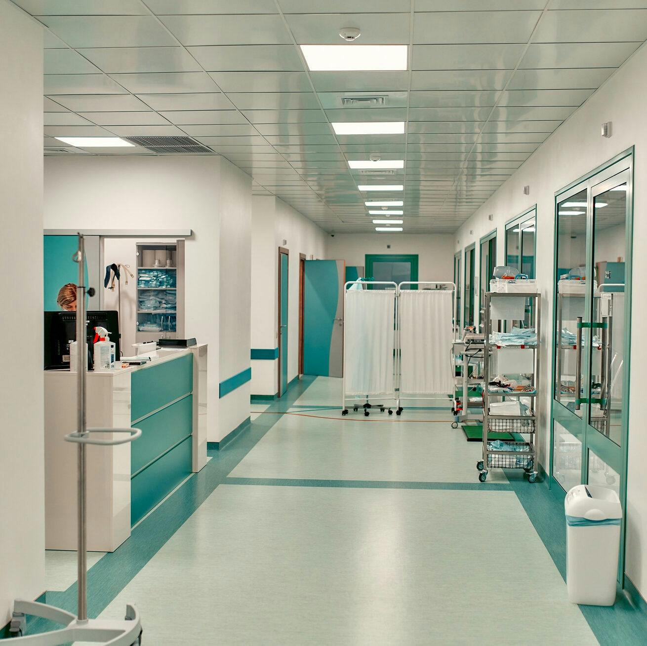 corridor-modern-hospital-hospital-interior-architecture